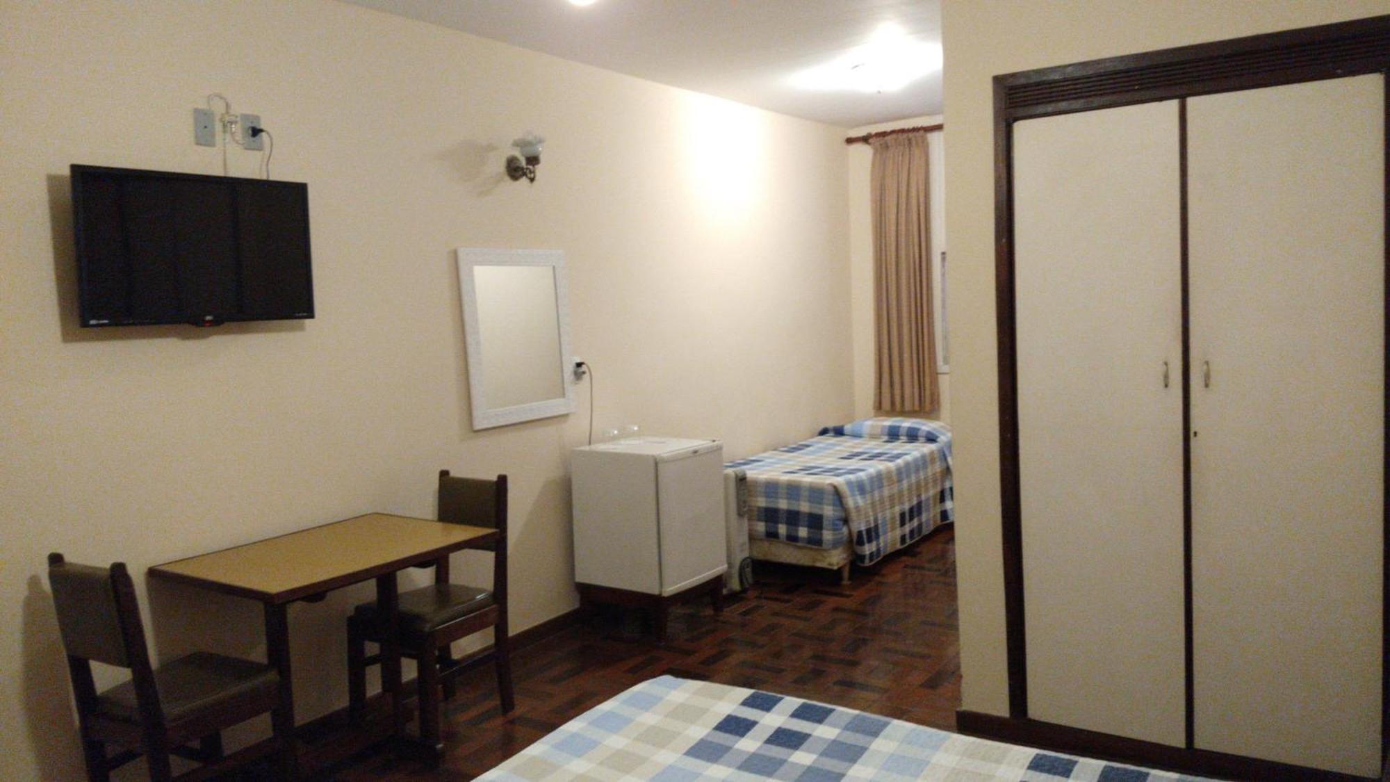 Hotel Bucsky 노바프리부르구 객실 사진