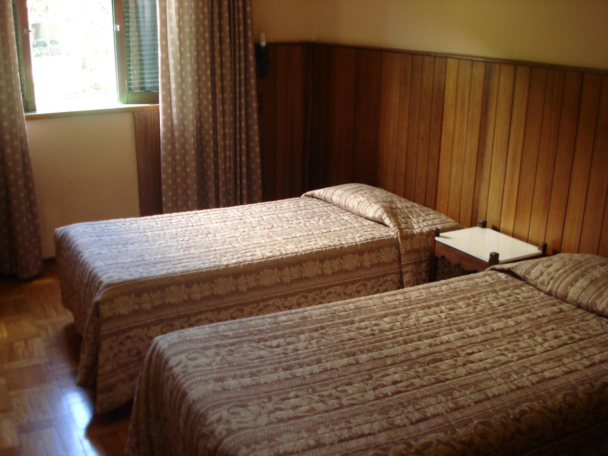 Hotel Bucsky 노바프리부르구 객실 사진